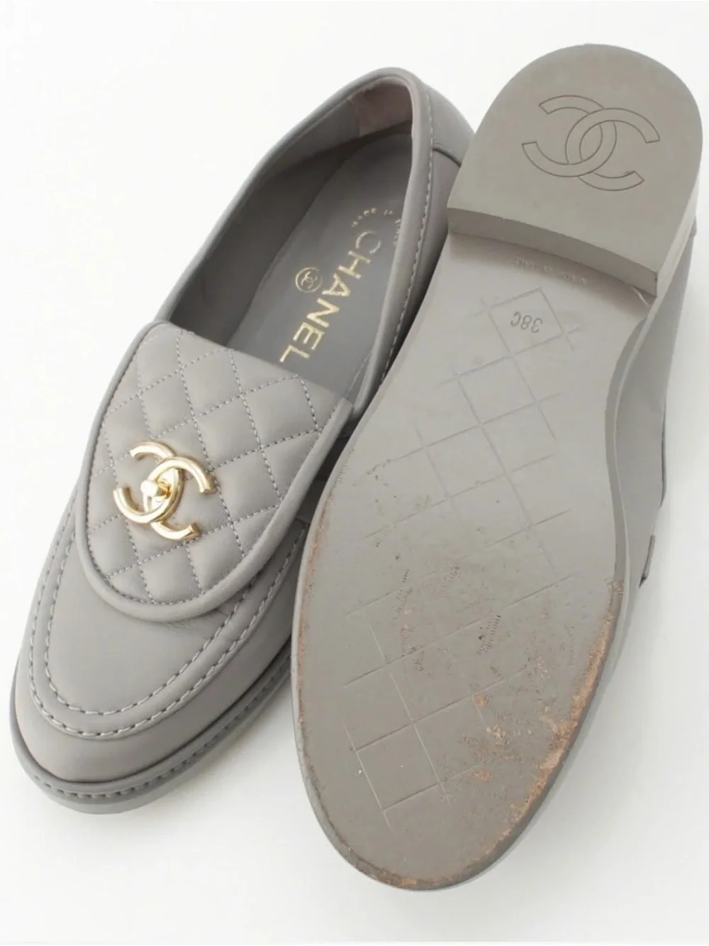 CHANEL Interlocking CC Logo Loafers / Size EU 38 (Rare)